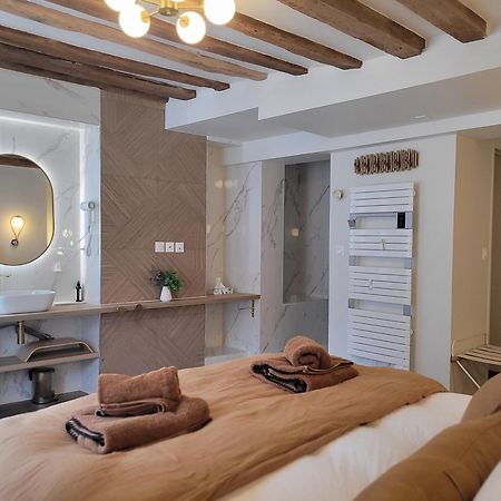 Tresors De Sens Bed & Breakfast エクステリア 写真