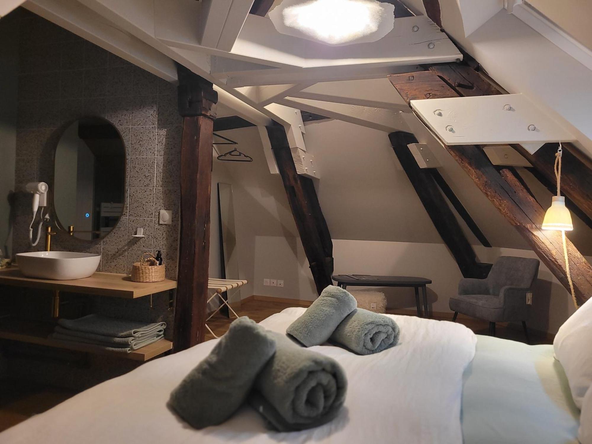 Tresors De Sens Bed & Breakfast エクステリア 写真